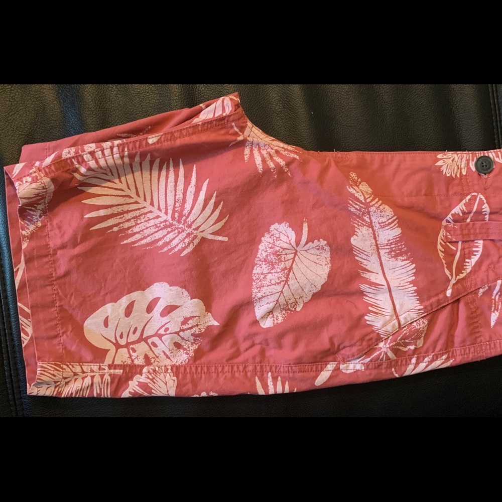 Men’s Roebuck and Co. floral shorts